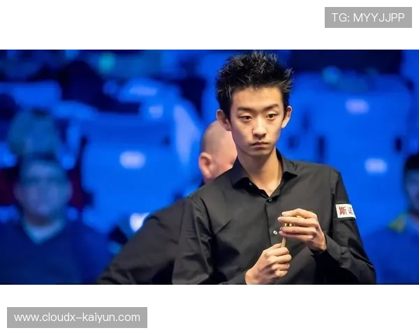 吴宜泽与赵心童半决赛激战15局,比赛过程跌宕起伏 吴宜泽与赵心童半决赛激战15局,比赛过程跌宕起伏