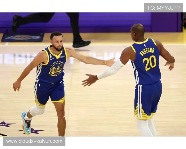 勇士六连客启程,库里复出对决雷霆成焦点战 勇士六连客启程,库里复出对决雷霆成焦点战